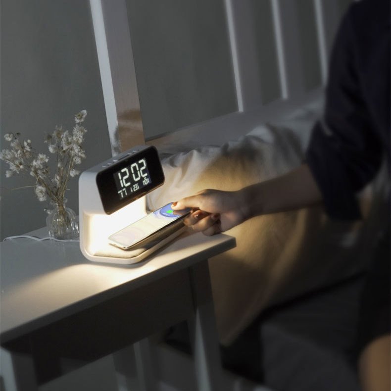 Creative 3 In 1 Bedside Lamp Wireless Charging - Image 10